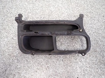 Toyota avensis t25 дорестайлинг 03- рамка галоген передняя правая решётка фото №1