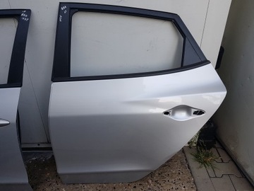 Hyundai ix35 10-15r двері ліві зад rah фото №1