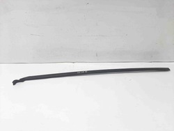 Права планка вертикальна передній скла seat arona kj7 6f9854328 1.0l фото №1