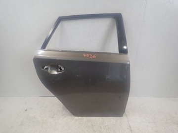 Дверь правые задние зад toyota auris 2 ii hb 2012- фото №1