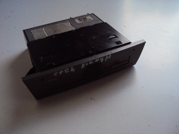 Зчитувач карти sim opel signum 3.0 v6 cdti 03 r фото №1