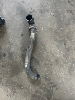 Fiat opel шланг води 1.6 00518176930e фото №1