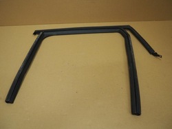 Прокладка скла двері лівий зад renault clio iv hb фото №1