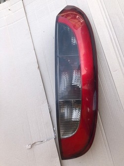 Права лампа зад opel corsa c 3 двері 2000-2003 фото №1