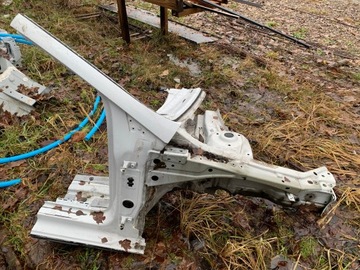 Чверть перед права seat leon iii fr 5f біла фото №1