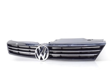 Решётка радиатора решётка радиатор логотип vw jetta vi 5c6853653 фото №1