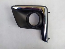 Subaru impreza xv заглушка бампера права європа фото №1