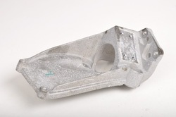 Volvo xc60 ii t6 плагін гібрид awd 2.0 16v 340km лапи кронштейн 32202602 фото №1