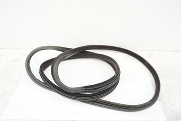 Прокладка двері правий зад volvo xc90 фото №1