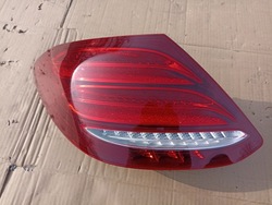 Mercedes w213 e-klasa лампа ліва зад sedan фото №1