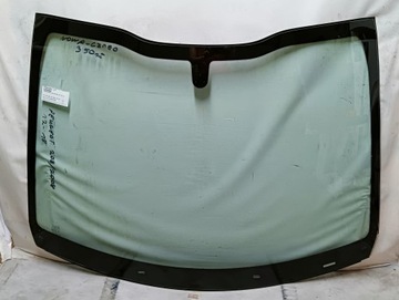 Скло передня peugeot 208 / 2008 2012-18 фото №1