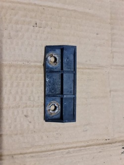 Ползун бампера зад audi a8 d2 4d0807889 фото №1