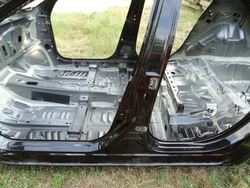 Nissan juke ii 2 f16 поріг лівий стійка xdz 2019- фото №1