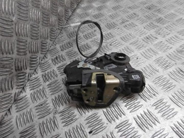 Замок дверь правый перед toyota avensis t25 2pin фото №1