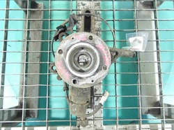 Поворотна опора ліва ступиця citroen c4 grand picasso фото №1