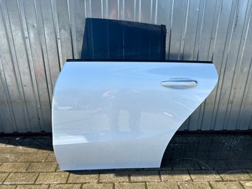 Mercedes cla 118 универсал дверь левая зад задние комплект. фото №1