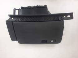 Audi a1 8x бардачок пассажира фото №1