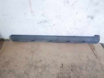 Планка порогова накладка na поріг права vw passat b6 sedan 05-09 фото №1