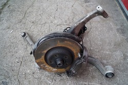 Поворотна опора ліва перед передня q5 80a 80a407559 фото №1