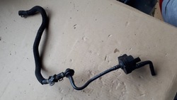 S6 c7 4g клапан шланг пального 4.0 tfsi s7 фото №1