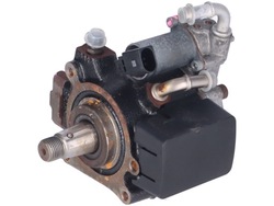 Насос вприскувальний audi vw skoda 1.6 tdi 03l130755e фото №1