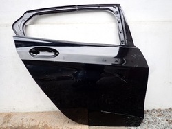 Двері праві задні правий зад bmw 1 i f40 2019- фото №1