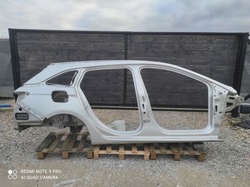 Bok праві чверть задня права поріг стійка a b opel astra k v універсал z176 фото №1