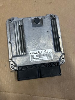 Блок керування комп'ютер двигуна 05l907309c фото №1