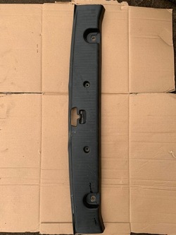 Планка накладка багажника twingo iii 849202470r фото №1