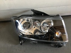 Jeep compass правая лампа линза чёрная фото №1