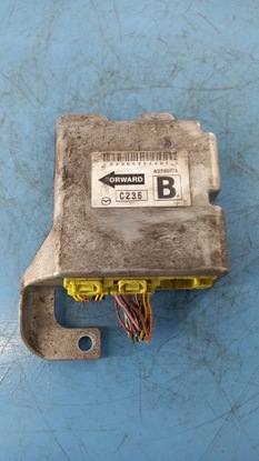 Датчик подушка безопасности mazda 5 06r 2.0d фото №1