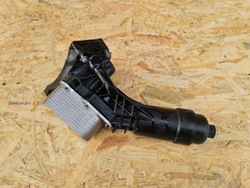 Bmw g20 g30 g32 2.0b основа фільтра масла 8580414 фото №1