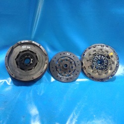 Сцепление колесо двухмассовый toyota rav 4 iv 2.0 d фото №1