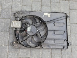 Volvo v40 ii вентилятор радиатор оригинал фото №1