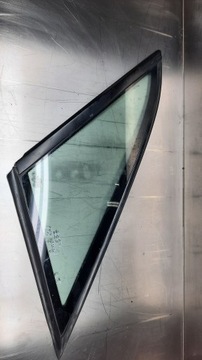 Стекло кузовная левая audi 80 93r sedan фото №1