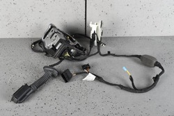 Bmw x5 g05 f95 замок двері лівий зад задній soft close доводчик фото №1