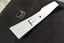 Захист обшивка стійка права vw transporter t5 фото №1