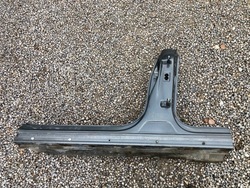 Порог стойка левый vw passat b8 фото №1