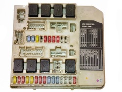 Коробка предохранителей upc модуль uch nissan micra k12 note i e11 284b7ax61a фото №1
