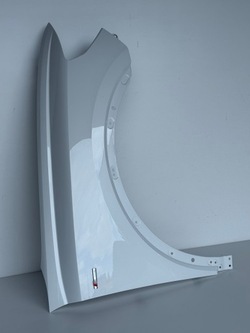 Крыло правые перед переднее audi q3 83a 83a821468 фото №1