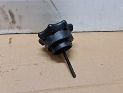 Кріплення колеса запасного audi a8 d2 4a0803899 фото №1