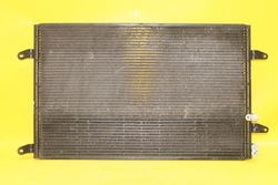 Радіаторів кондиціонера phaeton 3.2 fsi 3d0820411e фото №1