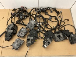 Jaguar xj x351 доводчик domyk soft close kpl фото №1