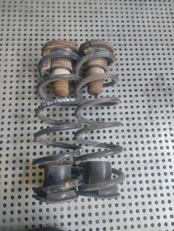 Voyager town caravan 08-20r пружины зад + отбойники фото №1