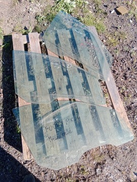 Стекло дверь правые перед ford focus mk1 фото №1