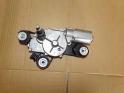 Двигунчик двірник зад кришки mazda 3 hb 03-09r.bk фото №1