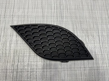 Заглушка бампера jeep grand cherokee wk2 68143095ab фото №1