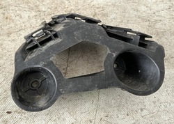 Ковзун бампера лівий зад skoda scala 657807393a фото №1