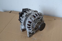 Генератор 0.9 tce renault clio iv 231006007r фото №1