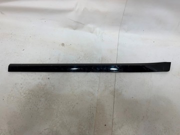 Bentley bentayga 36a двері задні ліві планка двері фото №1